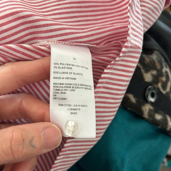 Laundry by Shelli Segal Striped Red Nautical Off Shoulder Bow Blouse Size 10 - Picture 9 of 15